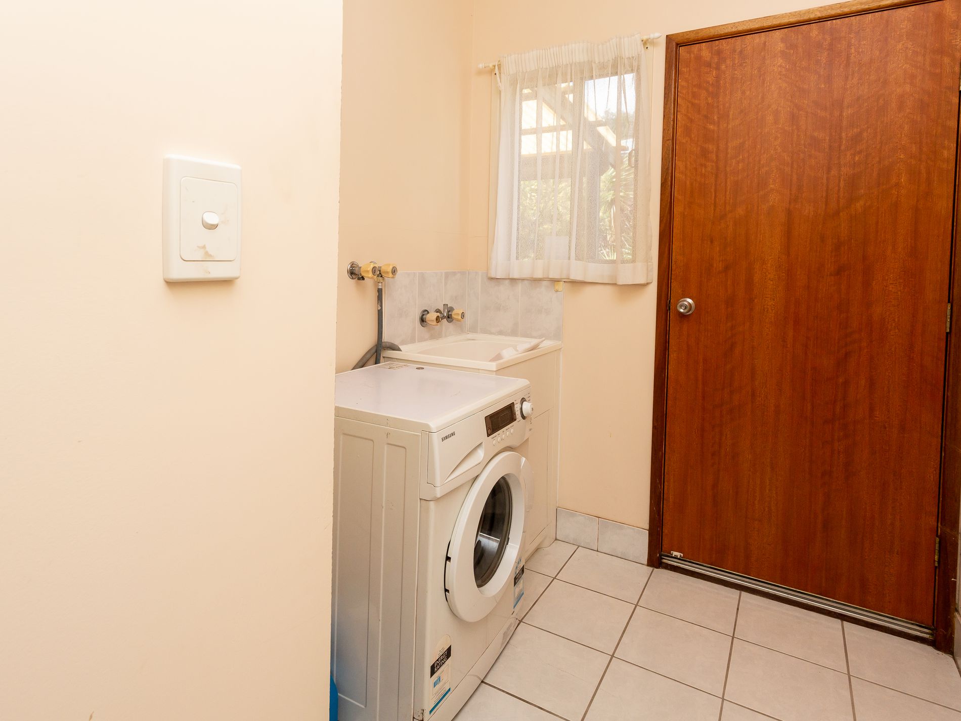 1 & 2 / 13 Eshelby Drive, Cannonvale