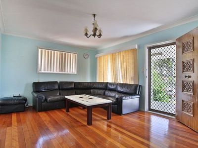 42 Elizabeth Cres, Goodna