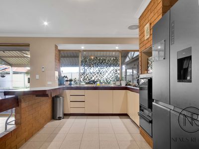 12 Honeyeater Glade, Huntingdale