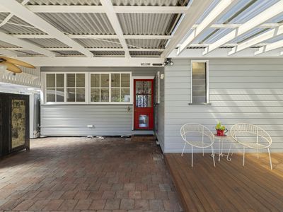 161 West Street, Newtown