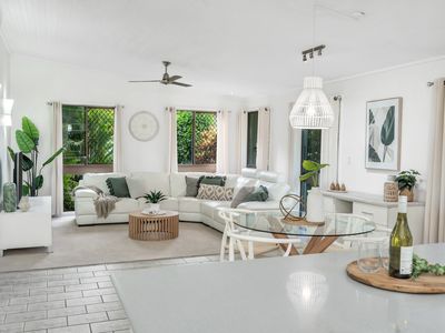 11 Pomona Avenue, Mooroobool
