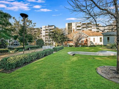 6088 / 2E Porter Street, Ryde