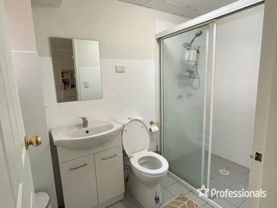 9 / 245 Targo Road, Toongabbie