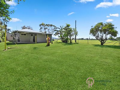 2 Oak Street, Goondi Bend