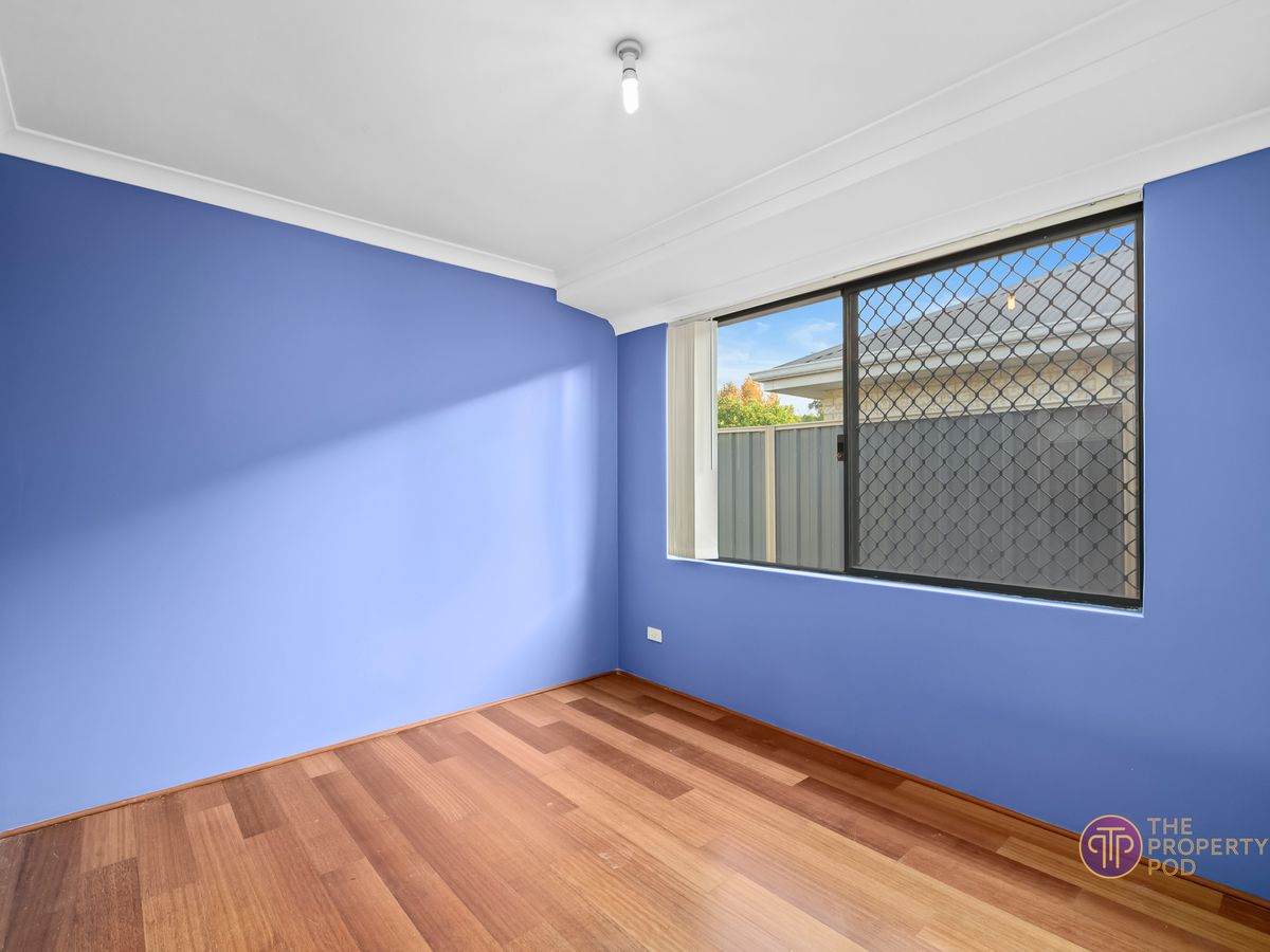 42 Woodside Loop, Beckenham