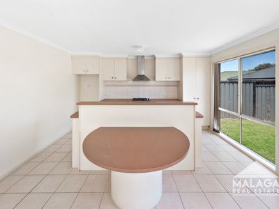 24 Gosford Gardens, Derrimut