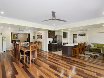 8 Riverwood Drive, Idalia