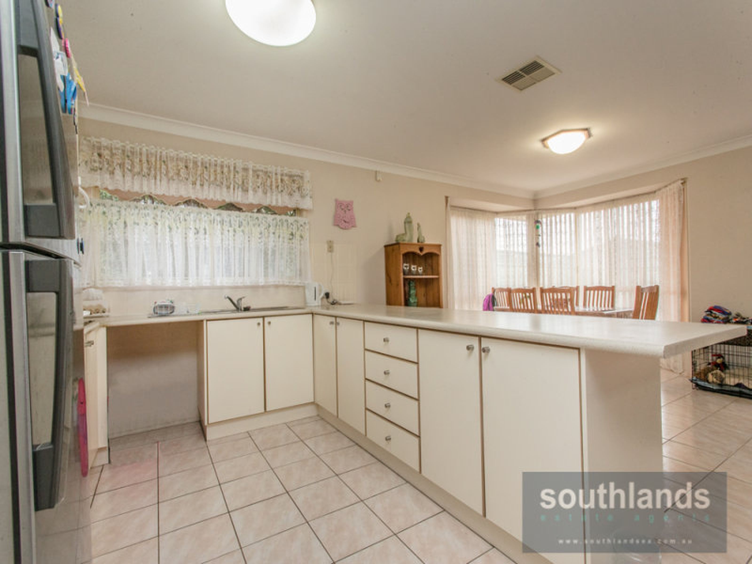 8 Sorenson Cres, GLENMORE PARK