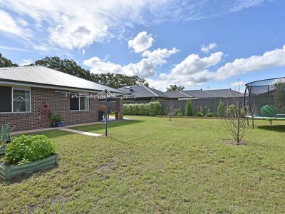16 Whistler Drive, Cooranbong