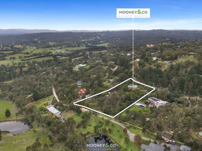 8 Vernon Road, Beaconsfield