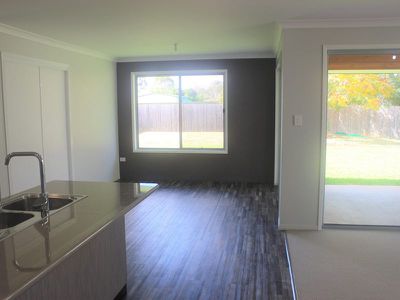 16 Hodge Street, Kingaroy