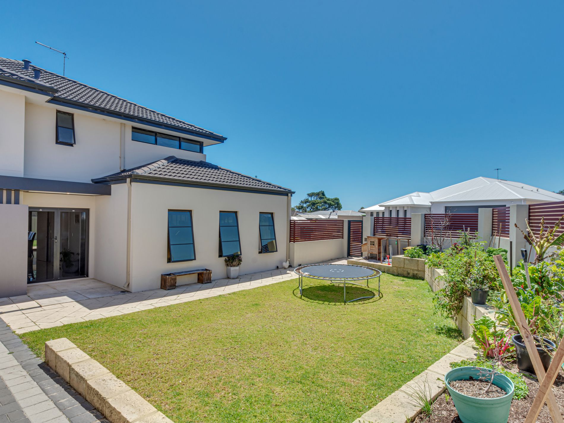 25 Flagtail Outlook, Yanchep