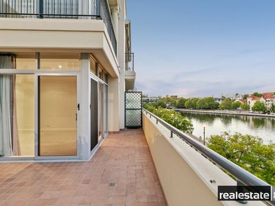 33 / 20 Royal Street, East Perth