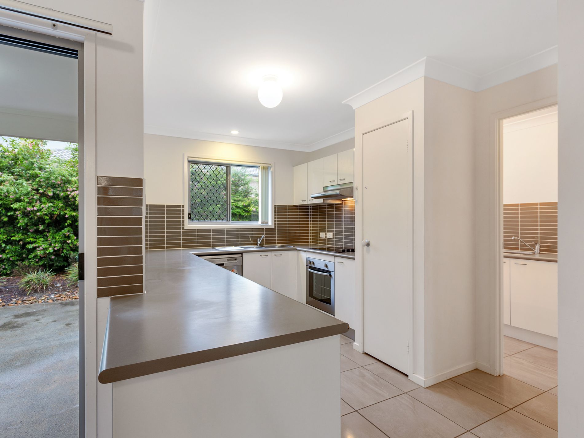 4 / 1 Bass Court , North Lakes