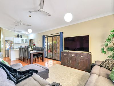 13 Whittington CCT, Gunn