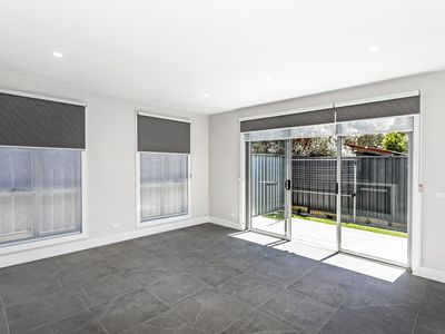 4 / 7 Garnet Street, Essendon West