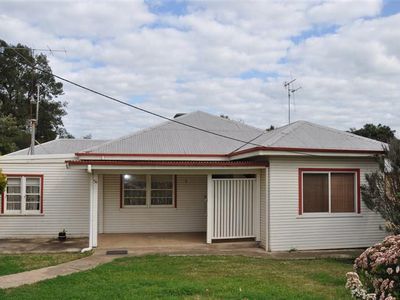 56 Farnell St, Forbes