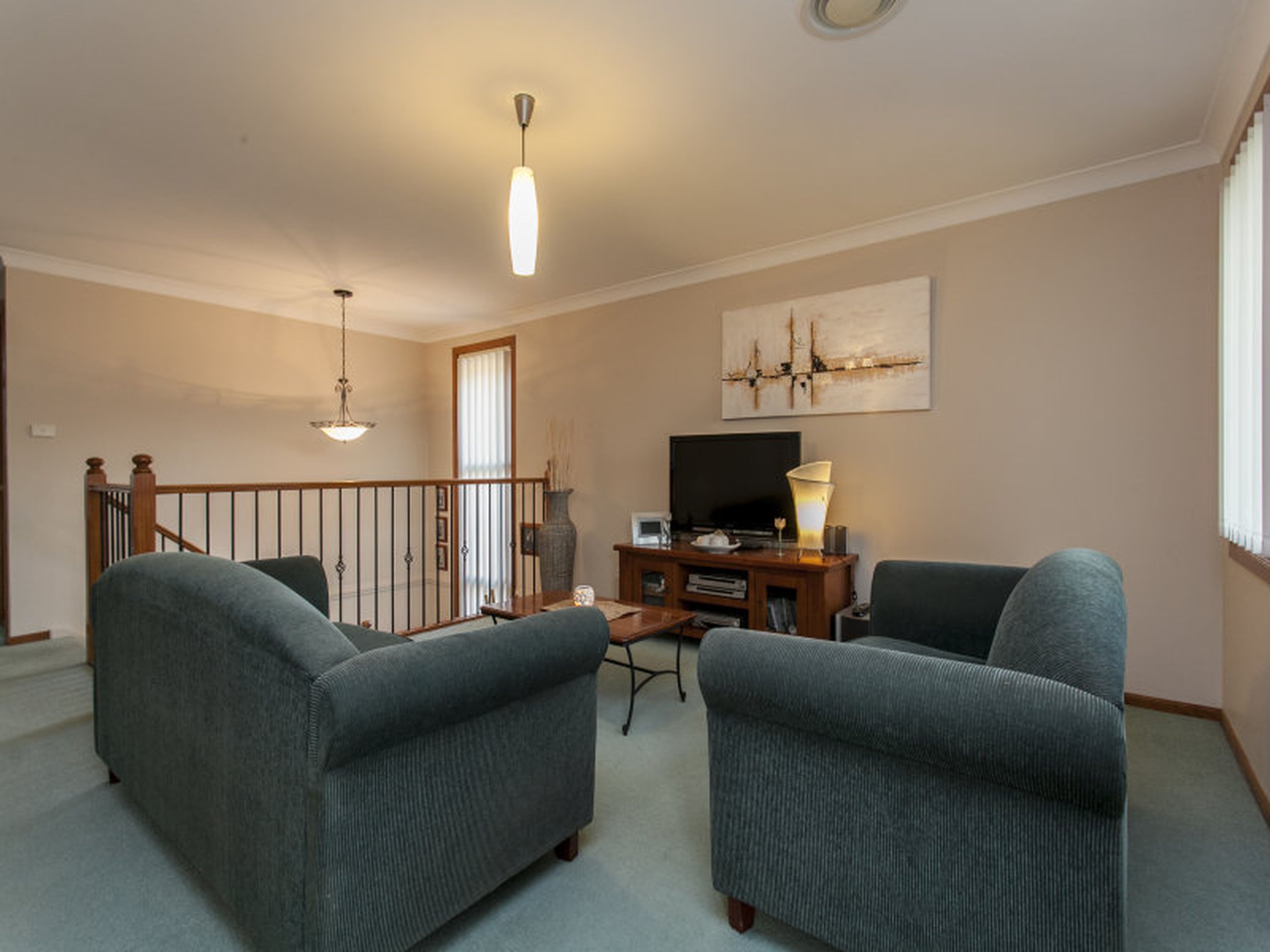 162 Ridgetop Drive, GLENMORE PARK