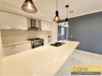 6 Berrima Court, Cranbourne North