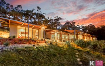 2 Brennan Avenue, Beaconsfield Upper