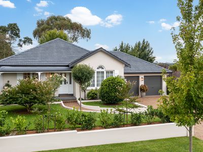 6 Glenrowan Grove, Bowral