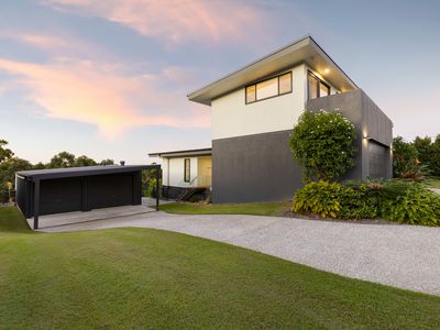10 Kingfisher Crescent, Palmview