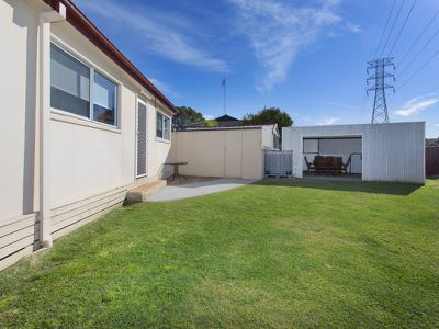 2 Culgoa Crescent, Koonawarra