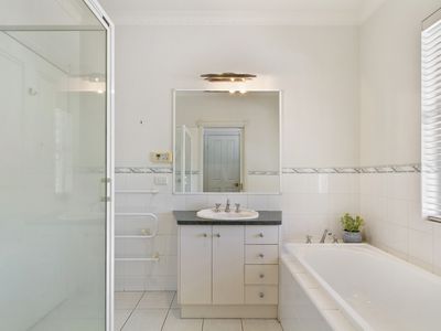 36 Dowling Court, Wurruk