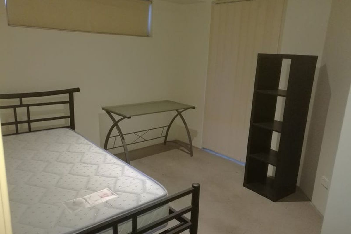 B / 18 Langham Gardens, Wilson