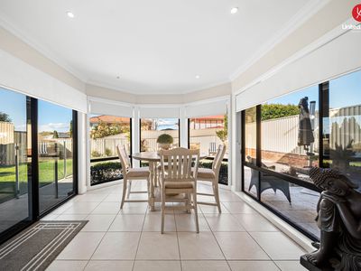 32 Wainewright Avenue, West Hoxton