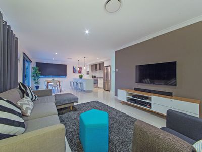 47 Schooner Circuit, Manly West