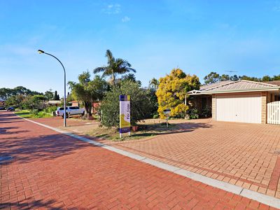 8 David Close, Osborne Park