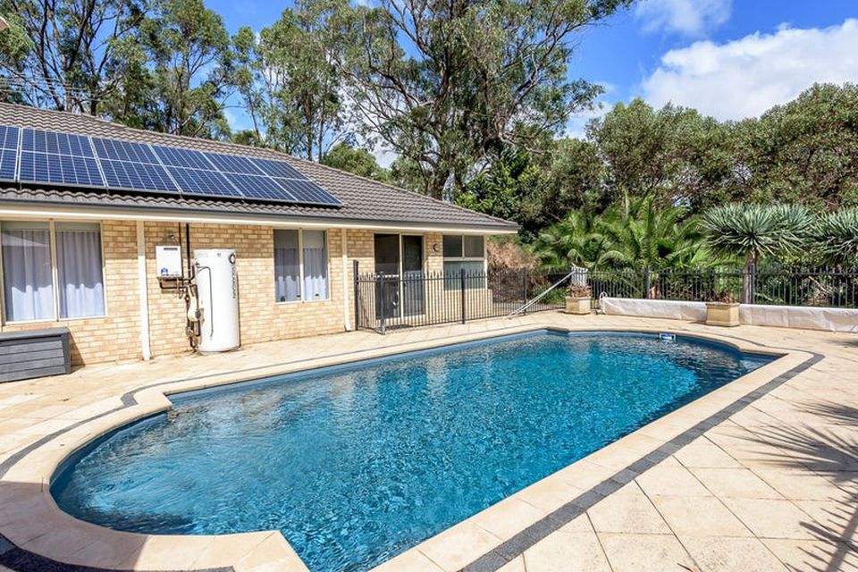6 Loxley Place , Baldivis