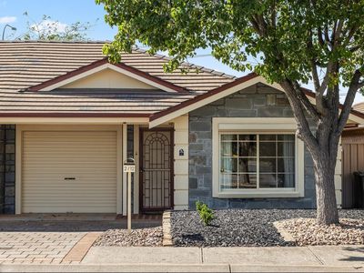 2 / 12 Howell Place, Wynn Vale