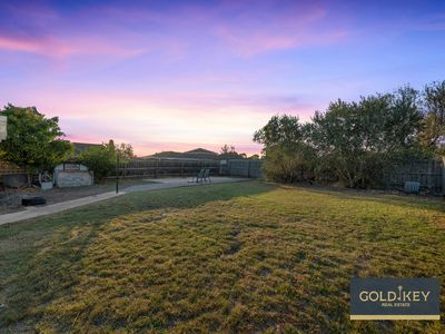 10 Pardalote Close, Werribee