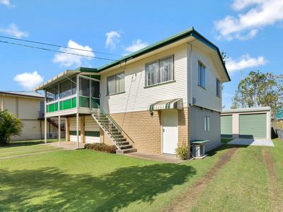 12 Chifley Crescent, Brassall