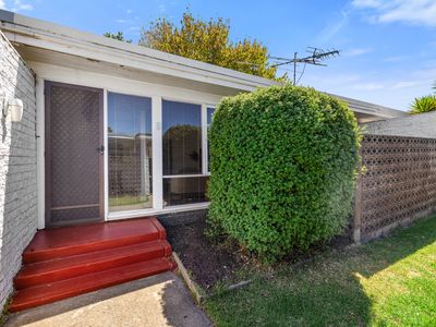 8/204 Ballarat Road, Footscray