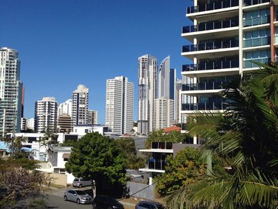 7 Illawong Street, Surfers Paradise