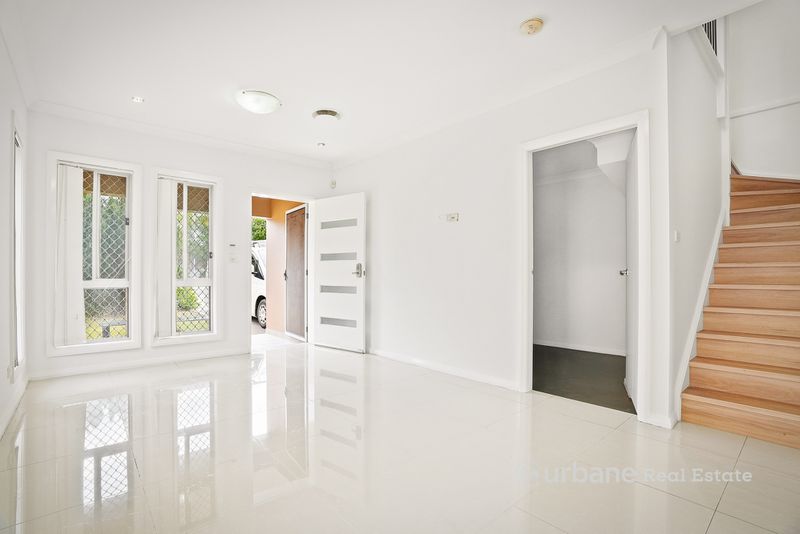 2 / 61 Portico Parade, , Toongabbie