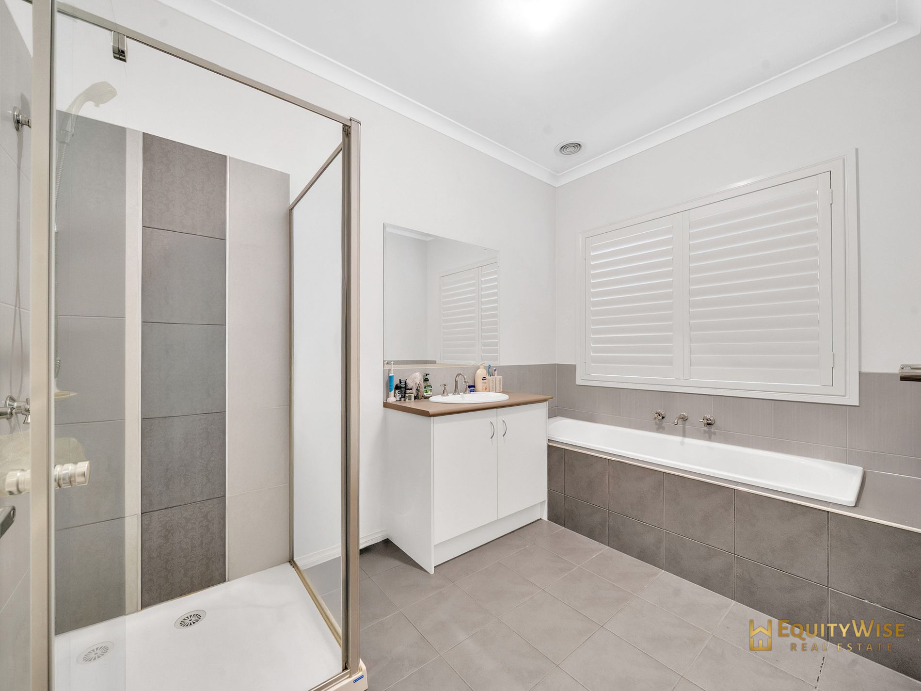21 Brockwell Crescent, Manor Lakes