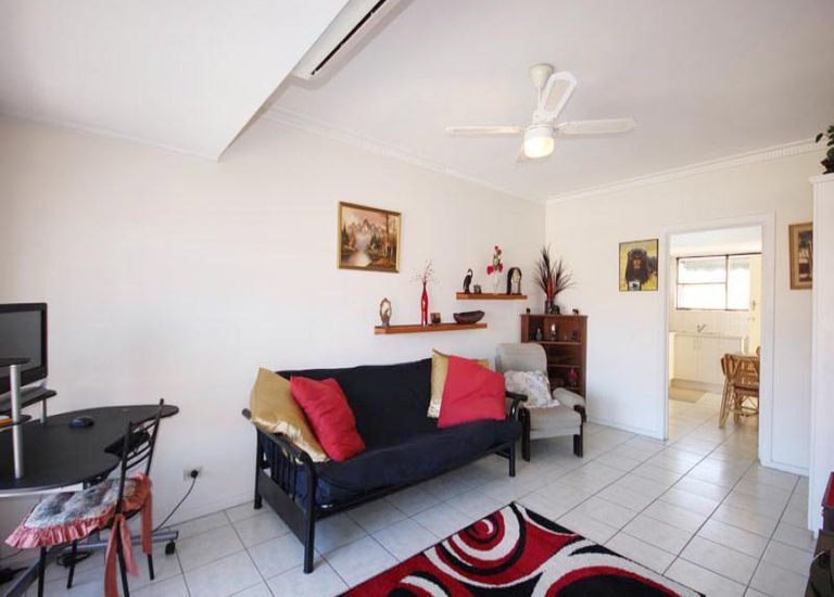 12 / 4 Dunbar Terrace, Glenelg East