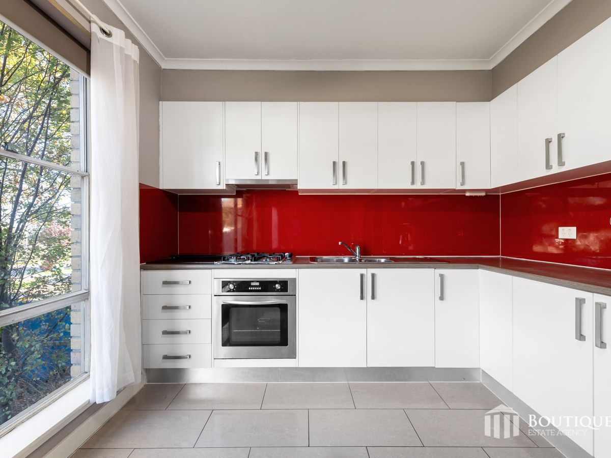 10 Pittosporum Grove, Doveton