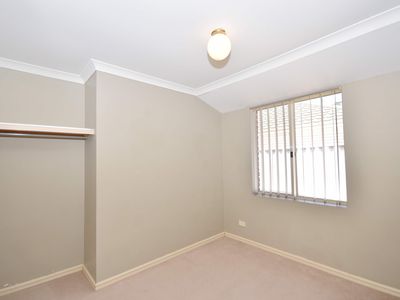 12 Glamis Court, Orelia