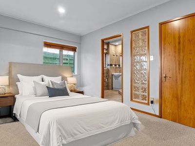 11 Katui Street, Castor Bay