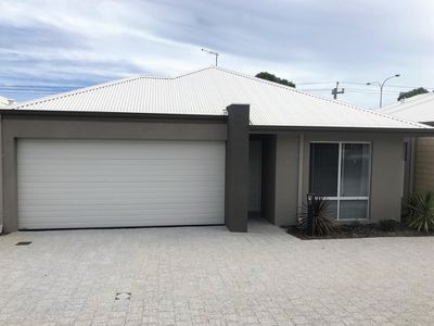 5/12 Willespie Drive, Pearsall