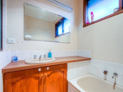 12 David Avenue, Cranbourne