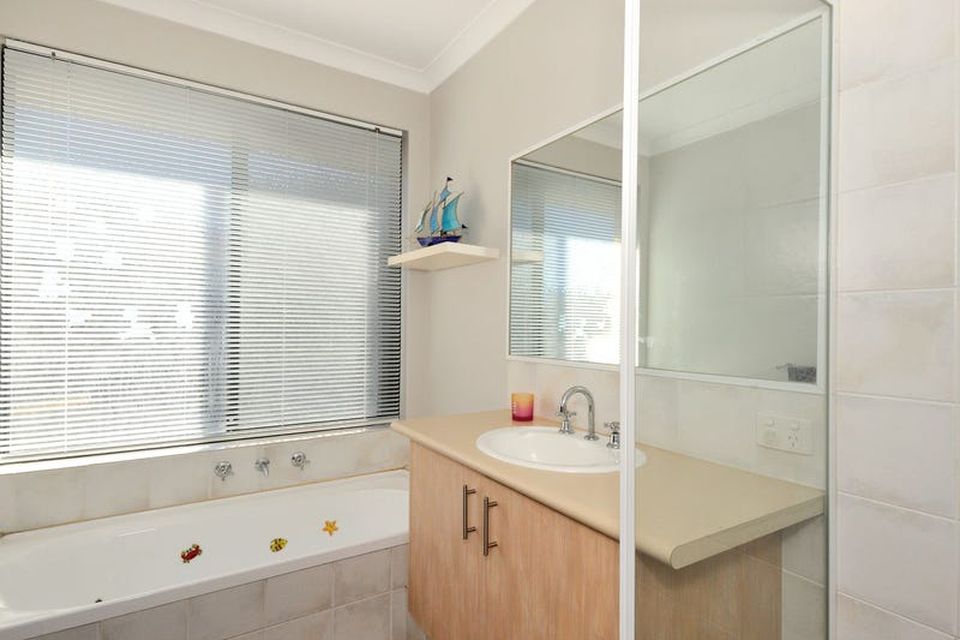 15 Conostylis Parade , Baldivis
