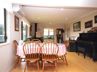 115 Lakeside Avenue , Mount Beauty