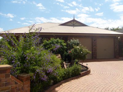 18 Websdale Drive, Dubbo