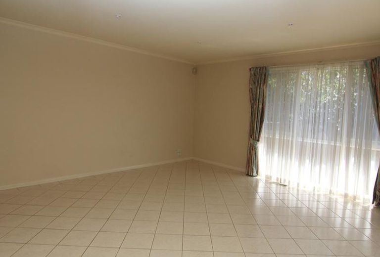 1 / 15 Charlotte Street, Glen Waverley